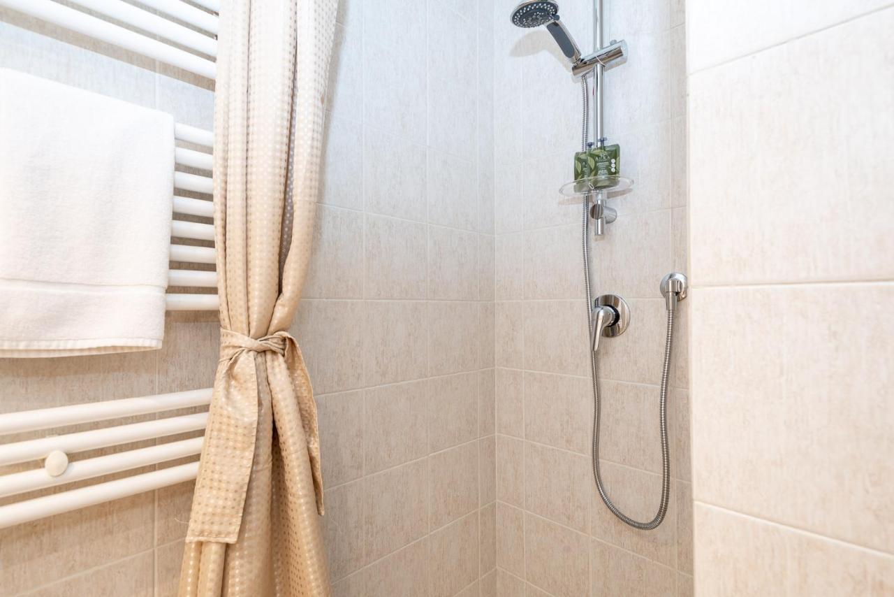 Apartament Cozy Studio In Old Town Como Zewnętrze zdjęcie